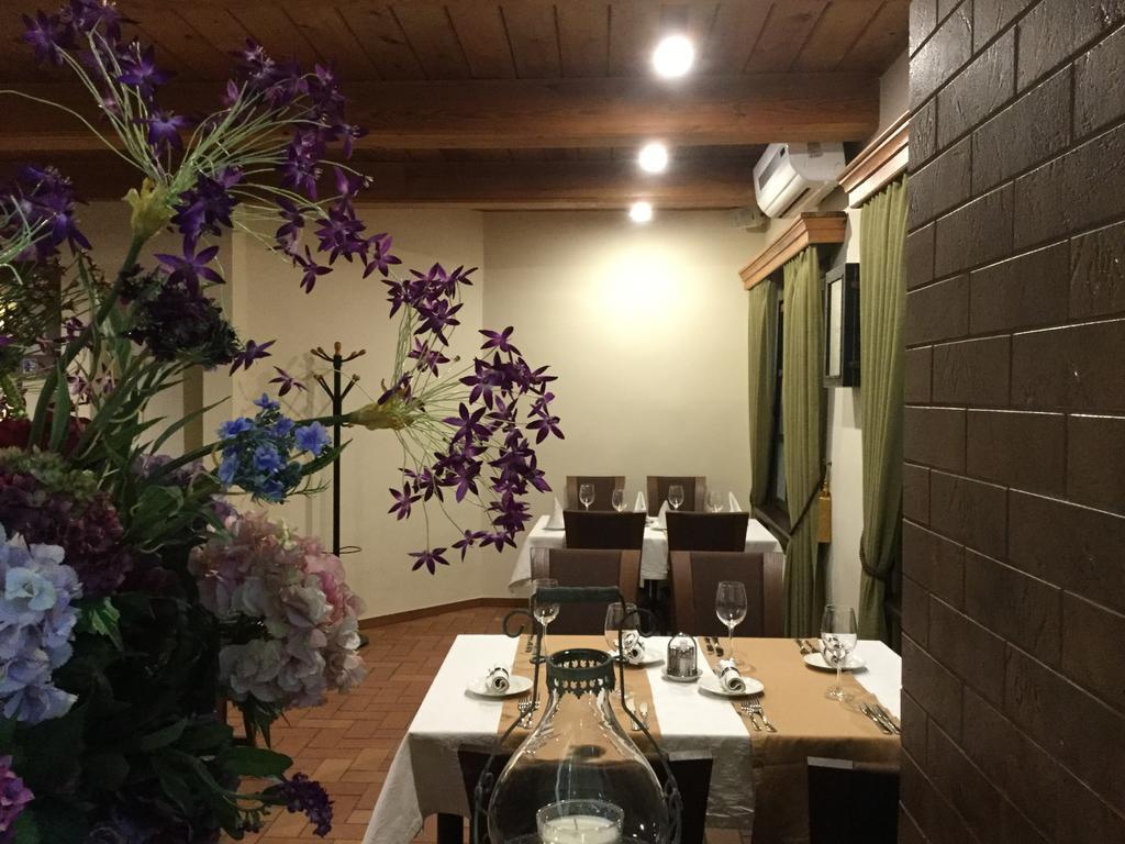 Hotel Senas Namas Алитус Экстерьер фото