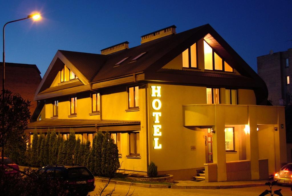 Hotel Senas Namas Алитус Экстерьер фото